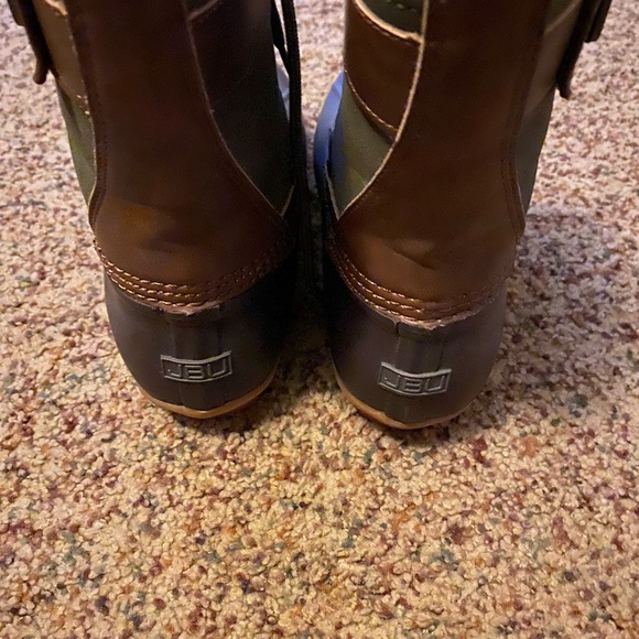 JBU women’s duck boots worn once or twice - Picture 3 of 3